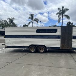 24’ Enclosed Toy Hauler / Trailer