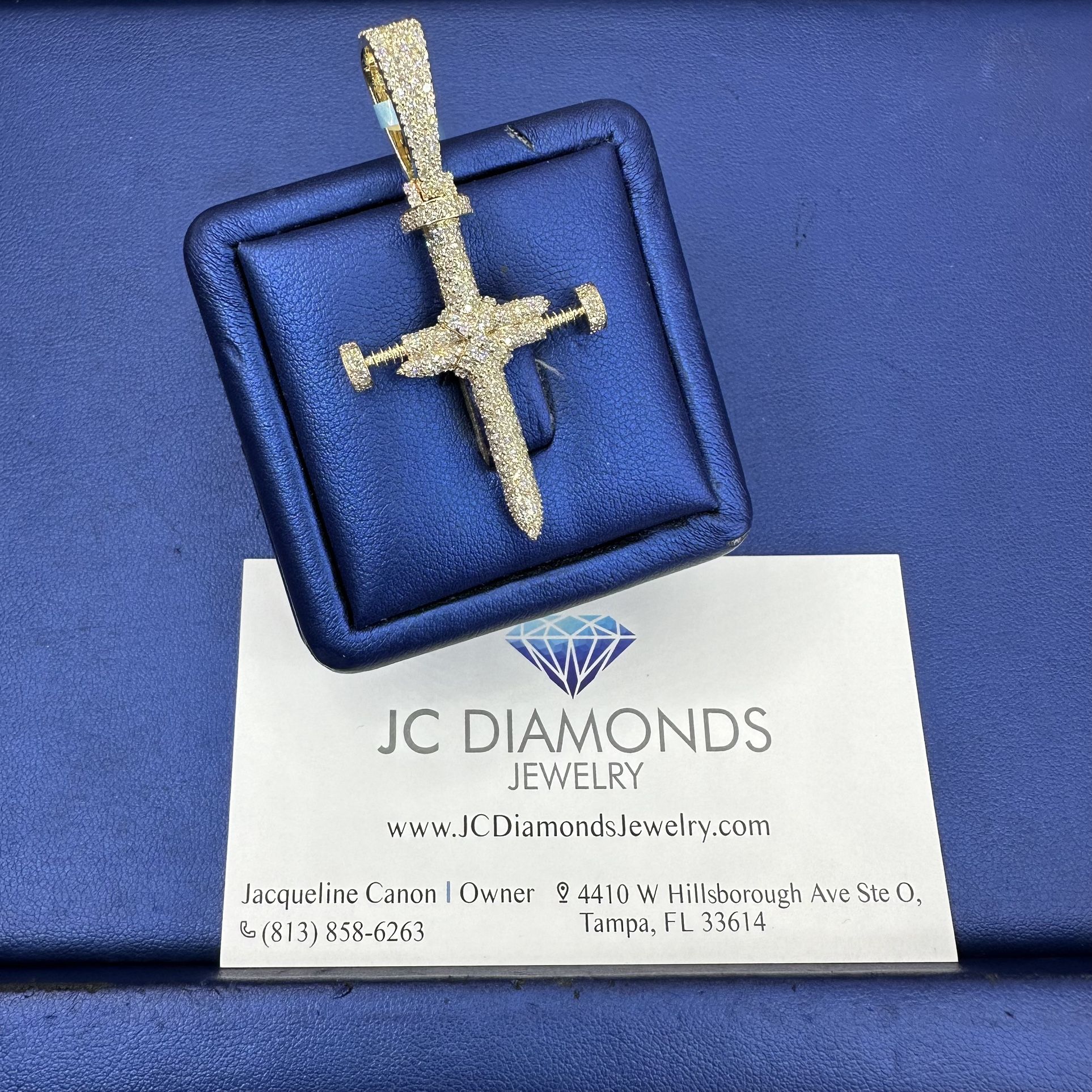 Pendant Cross Diamonds 💎. 2 Inch 10k Diamonds Real