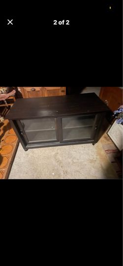 Nice TV Stand