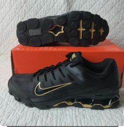 Nike Reax 8 TR Black Gold Sneakers