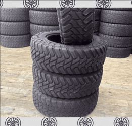 37 x 12.50 R20 Atturo Trail Blade Set of 4 Used Like New Condition