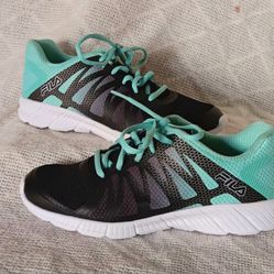 Fila Running Shoes