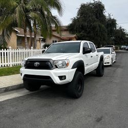 2013 Toyota Tacoma Double Cab – White – Lifted 🔥 