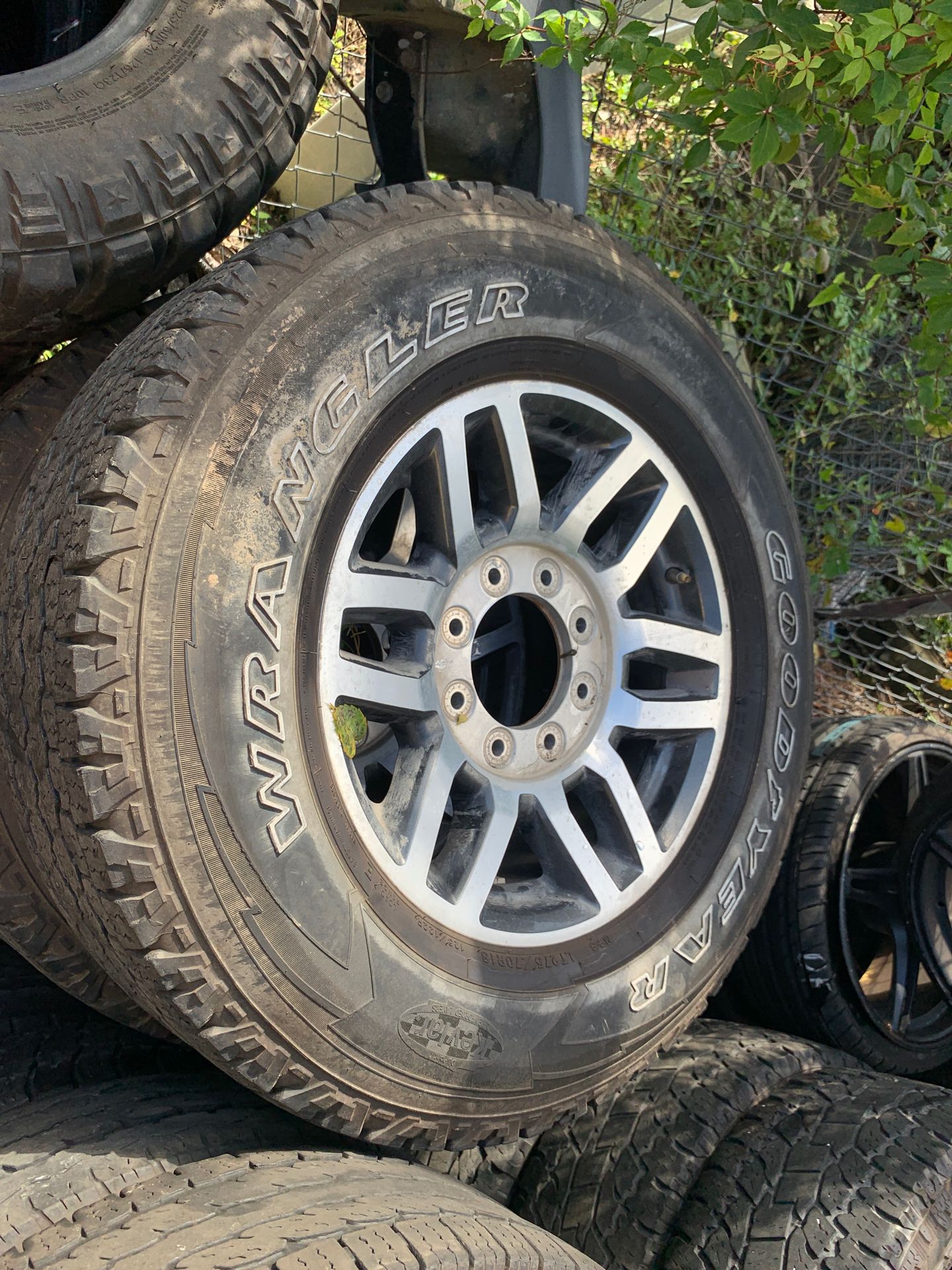 Ford F250 F350 rims and tires