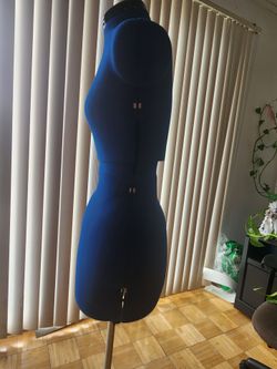 Dress form( mannequin)