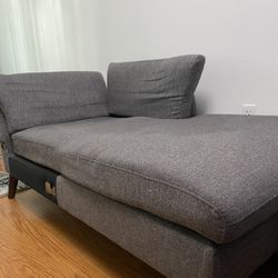 Gray couch for Sale (Must Pick Up)
