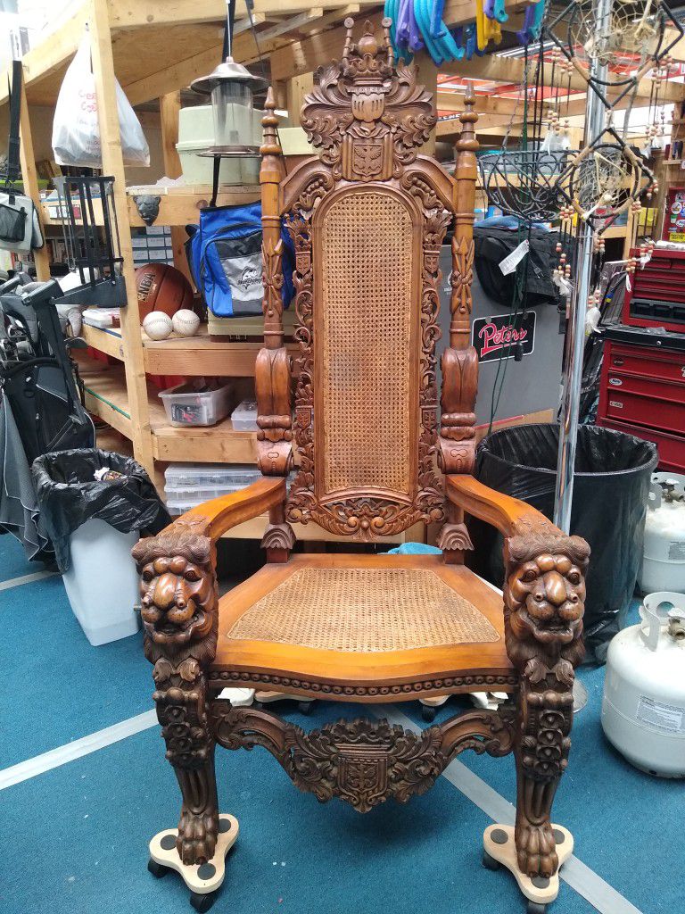 Very Rare Antique Kings Chair