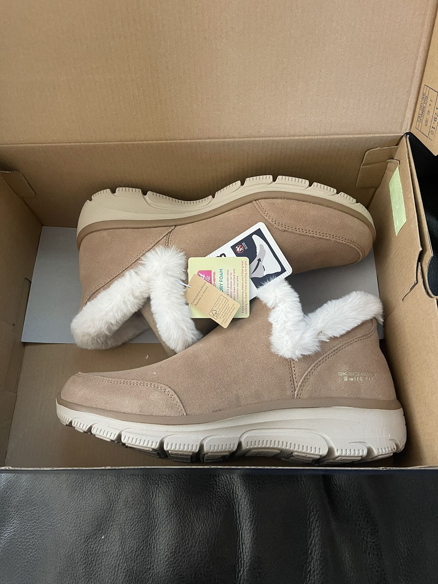 Skechers Hands Free Boots