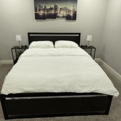 Queen Size Mattress And Bed Frame 