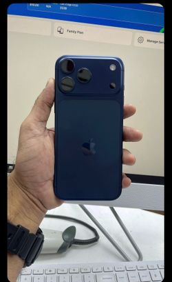 Apple iPhone 17 pro max 256 Gb Lyca mobile only