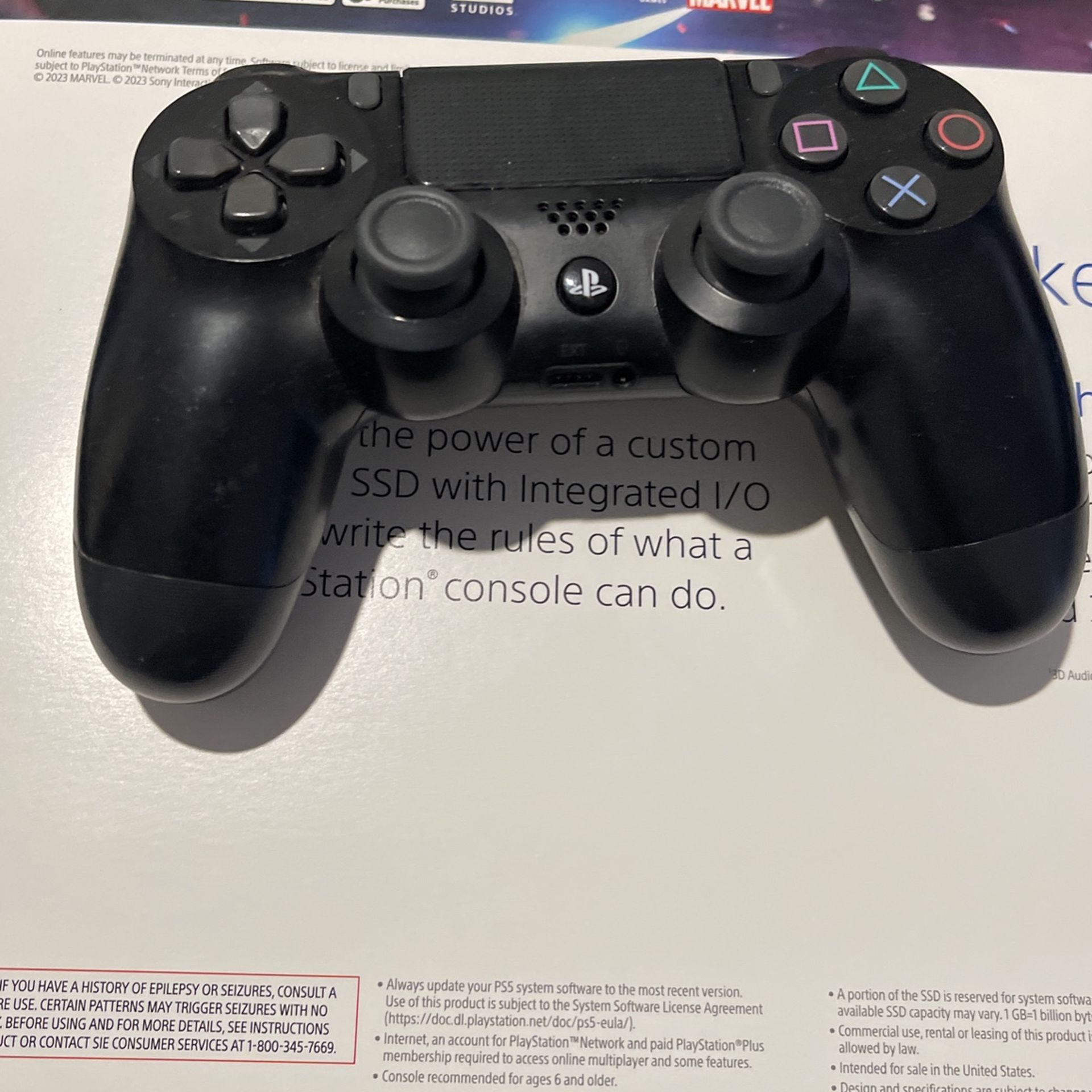 PS4 controller