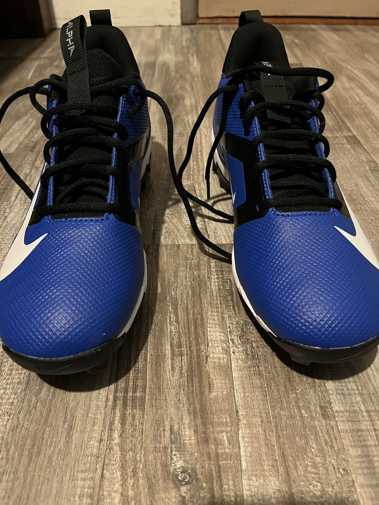 Nike Alpha Menace 4 Shark Football Cleats