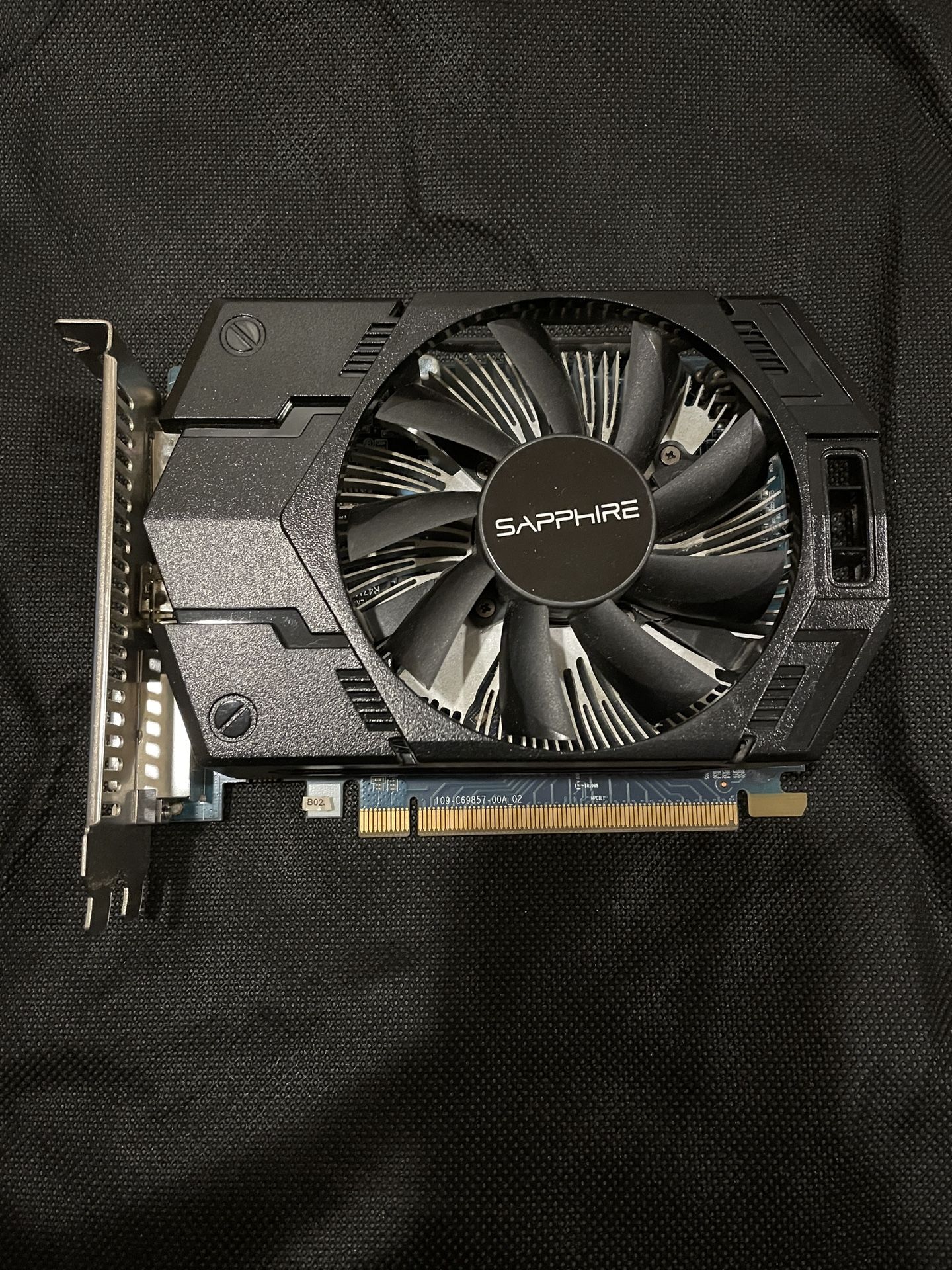 SAPPHIRE Radeon HD 7770 1GB GDDR5 Graphics Card PCI Express 3.0