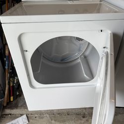 Whirlpool Dryer – Excellent Condition!