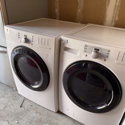 Kenmore Washer And Electric Dryer 