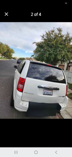 2010 Chrysler Town & Country