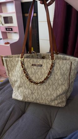Michael kors purse and wallet