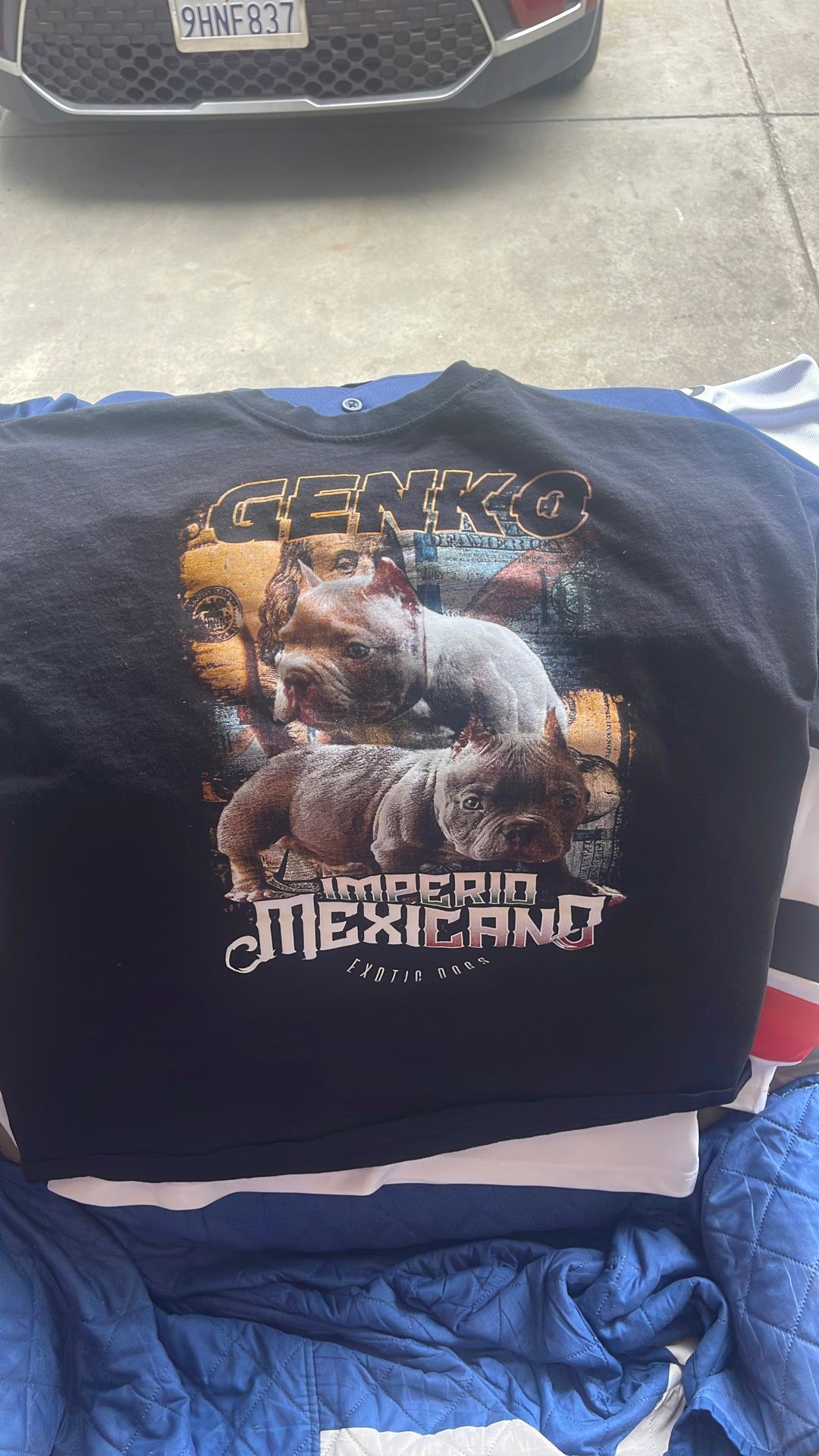 Imperio Mexicano exotic dogs, xx. Large T-Shirt.