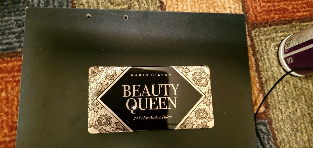 Paris Hilton "Beauty Queen" 24 pc. Eyeshadow Palette.