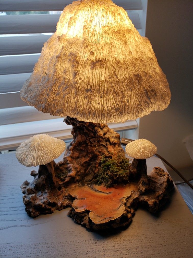Magic Mushroom Lamp Co