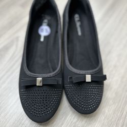 Black Flat Shoes with Rime-stones, Size 8.5