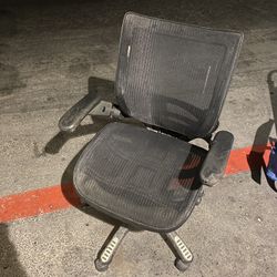 Office Chair On Wheels 