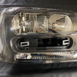 New In Box Chevy Trailblazer Black Back Chrome Marker