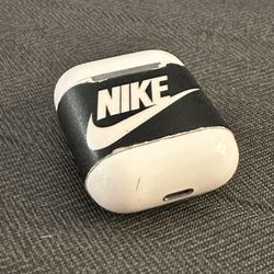 Nike AirPods Missing One Earbud