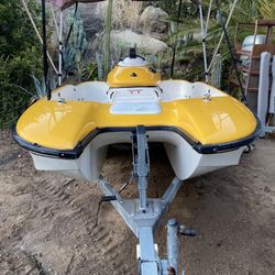 2005 Akasu Cat Center Consul With Etec 50 Outboard