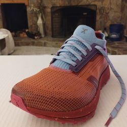 (Size 5.5 Men's / 7 Women's) New, Unisex, Flux Footwear Adapt Trail Runner Zion Sneakers
