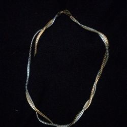 Beautiful Gold And Silver Colored Necklace 