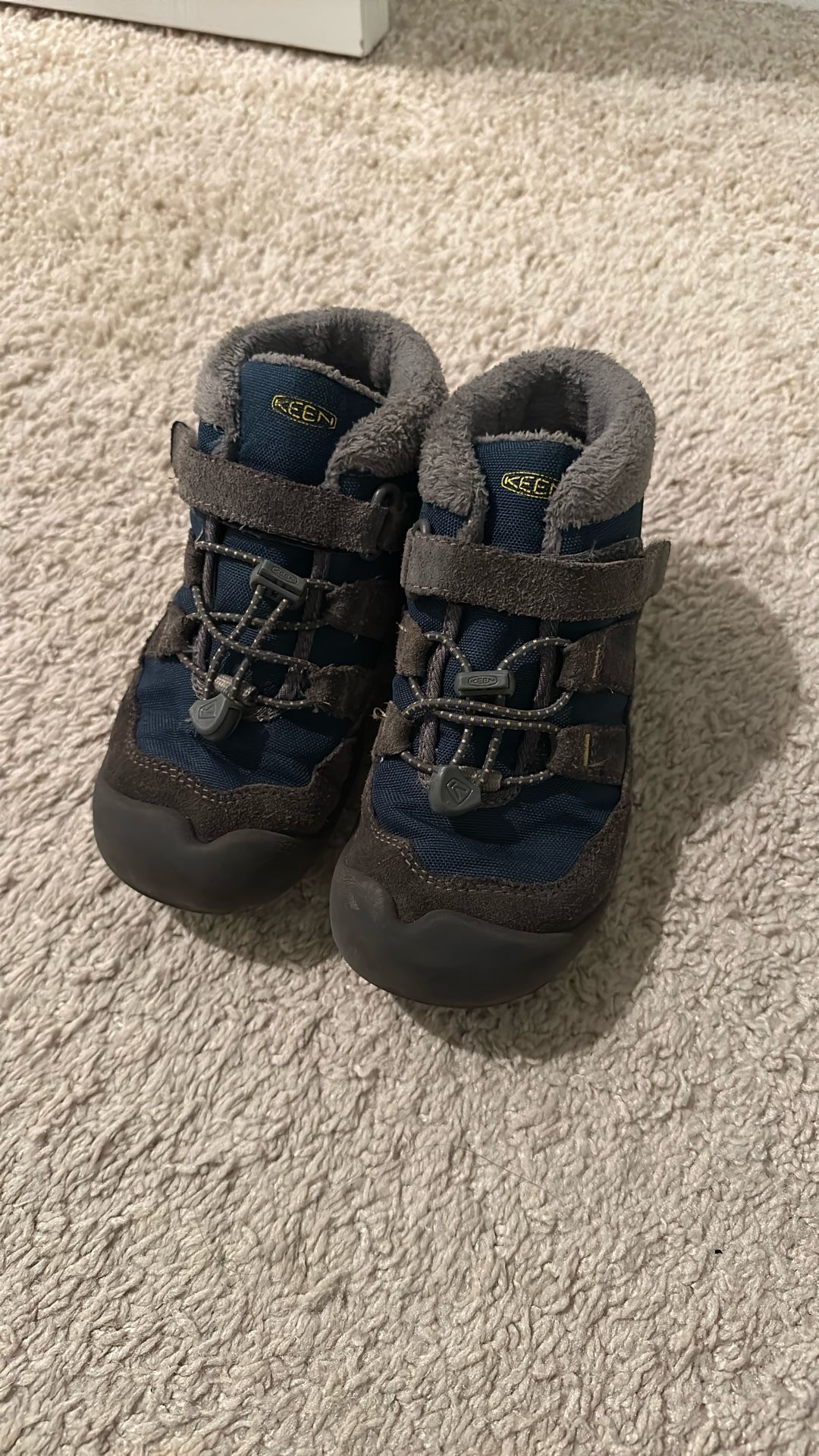 Keen Boots Kids Size 12