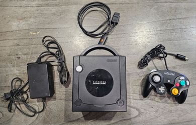 $150 - Pre-Owned Nintendo Gamecube System Console - Jet Black with HDMI Adapter and Mario Kart Game