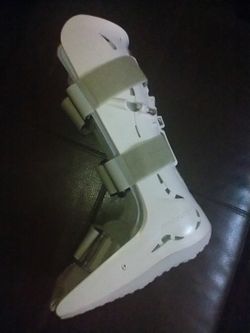 Air Cast Orthopedic Shoe