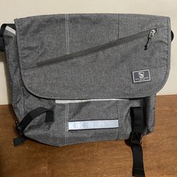 Oiwas grey messenger laptop bag 