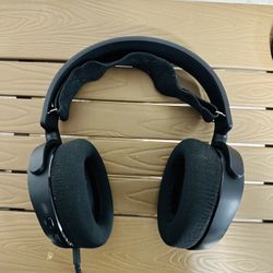 Steel Series Artic 3 Gaming Headset, Works with Xbox, Ps, Nintendo And Pc, Retail 100$