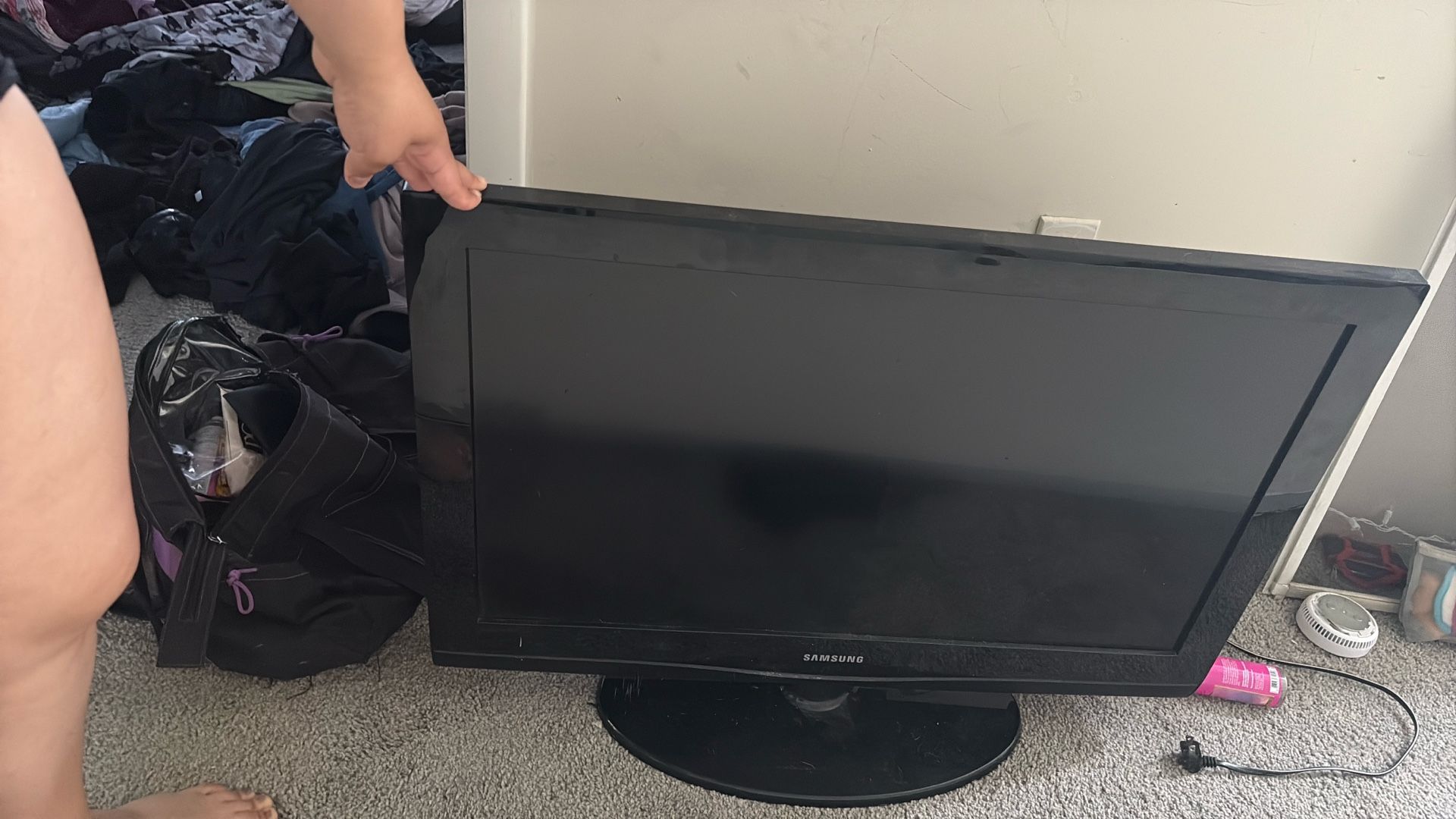 32 Inch SAMSUNG 