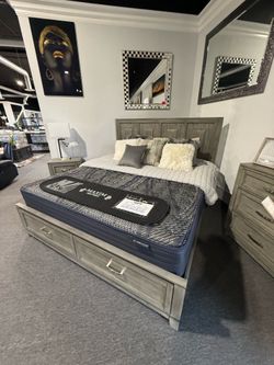 4 PC KING BEDROOM SET