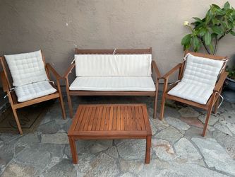 Outdoor patio furniture