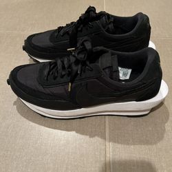 Nike LDwaffle And Sacai Black & White