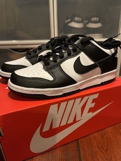 Price Firm - NEW Authentic Dunk Black white 7.5 Women 