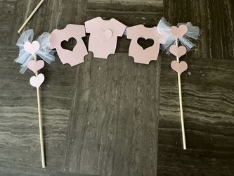Cake topper
