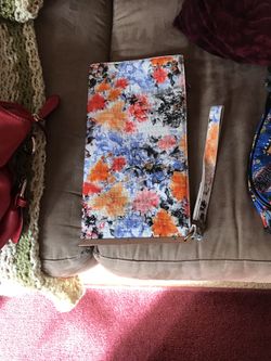 Floral Clutch (Alligator Embossed)