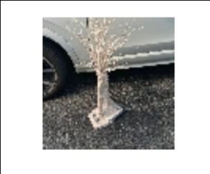 Two Light up calm vibe tree yellow light