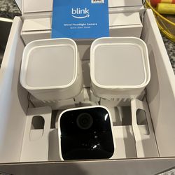 BLINK WIRED FLOODLIGHT CAMERA