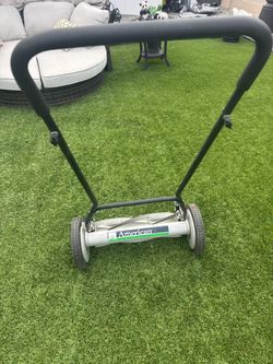 Push lawnmower $40 firm