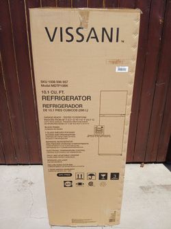 Vissani 10 cubit ft fridge. New in box.