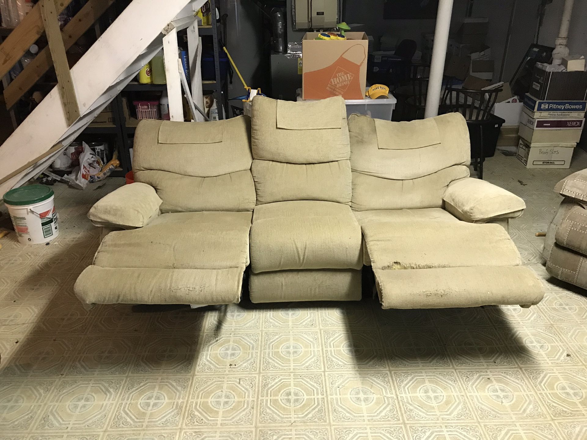 La-Z-Boy Brown 3 Seat Dual Recliner Couch Sofa