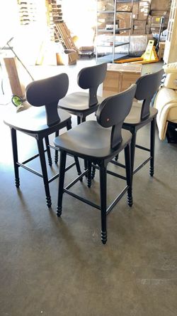 bar stools 4 of $ 130