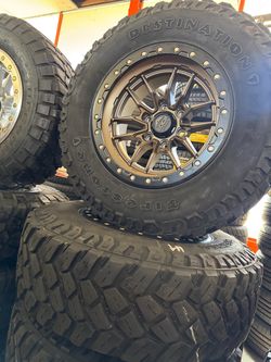 ✅vendo set de rines nuevos 17x9 6-139.7 con llantas usadas 255/75/17 firestone mt